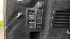 Land Rover Discovery 3.0 D300 Metropolitan Edition 5dr Auto Diesel Station Wagon